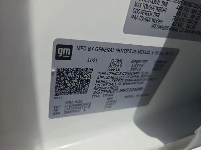 2022 GMC Sierra 1500 Limited 4WD Crew Cab Short Box AT4