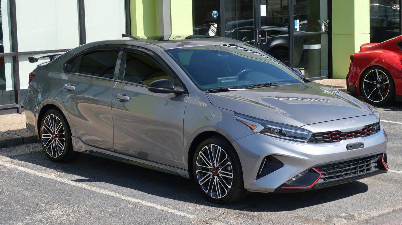 2022 Kia Forte GT Manual