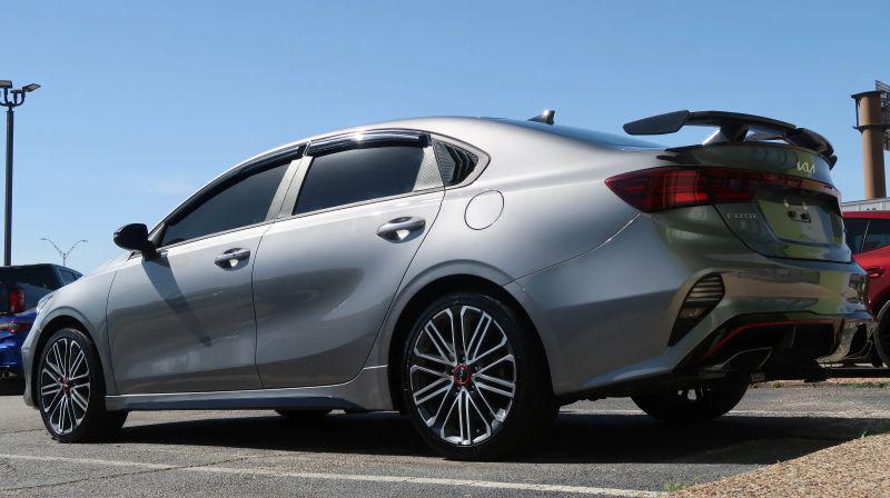 2022 Kia Forte GT Manual