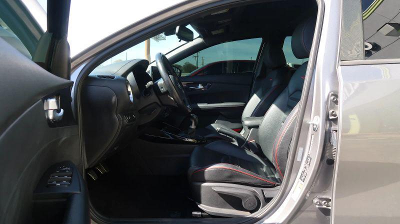2022 Kia Forte GT Manual