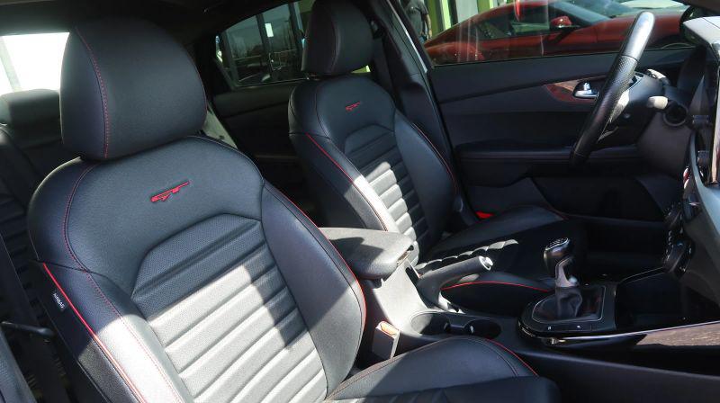 2022 Kia Forte GT Manual