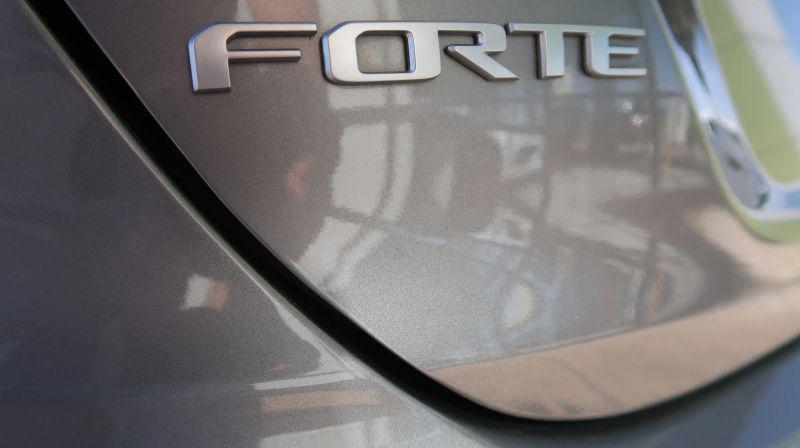 2022 Kia Forte GT Manual