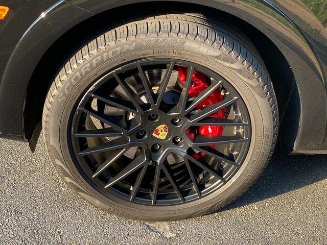 2023 Porsche Cayenne GTS