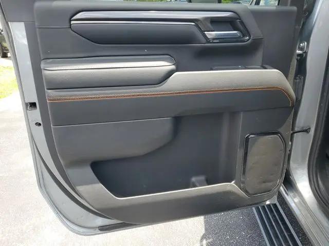 2024 GMC Sierra 3500HD 4WD Crew Cab Standard Bed AT4