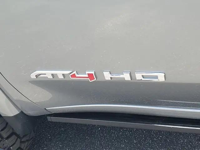 2024 GMC Sierra 3500HD 4WD Crew Cab Standard Bed AT4