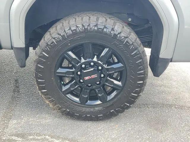 2024 GMC Sierra 3500HD 4WD Crew Cab Standard Bed AT4