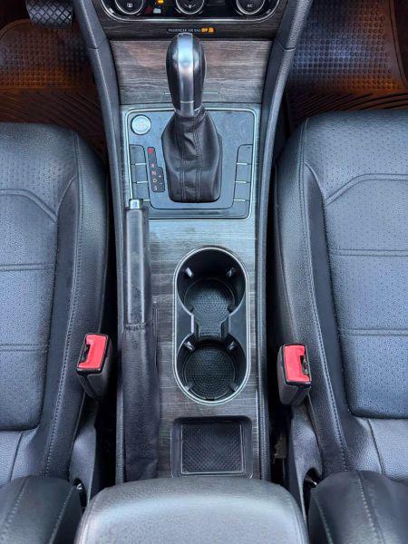 2016 Volkswagen Passat 1.8T SE