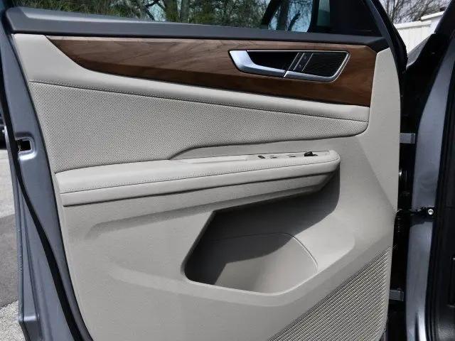 2026 Volkswagen Atlas SE