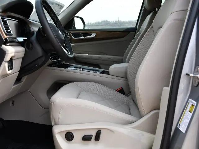 2026 Volkswagen Atlas SE