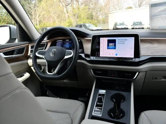 2026 Volkswagen Atlas SE