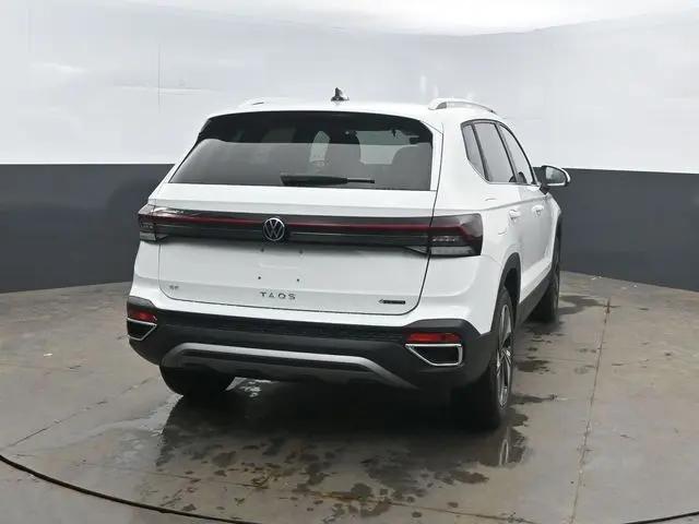2026 Volkswagen Taos SE