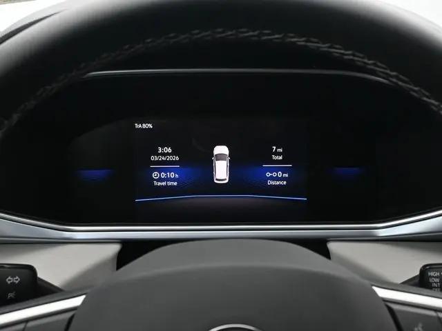 2026 Volkswagen Taos SE