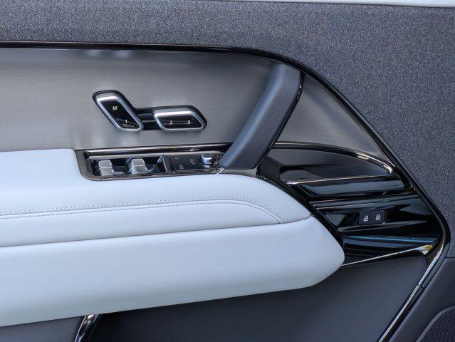 2026 Land Rover Range Rover Sport P360 SE