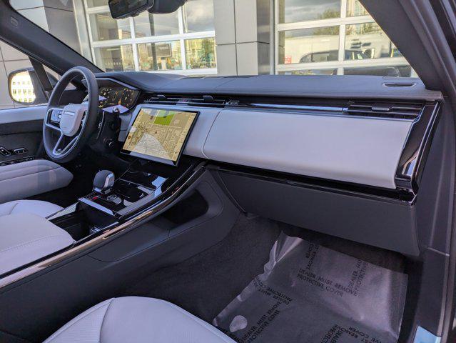 2026 Land Rover Range Rover Sport P360 SE