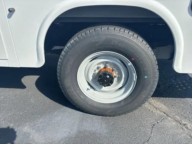 2026 Ford E-350 Cutaway E-Series Cutaway