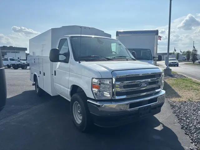 2026 Ford E-350 Cutaway E-Series Cutaway