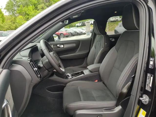 2026 Volvo EX40 Black Edition Ultra, Twin Motor, Fully electric