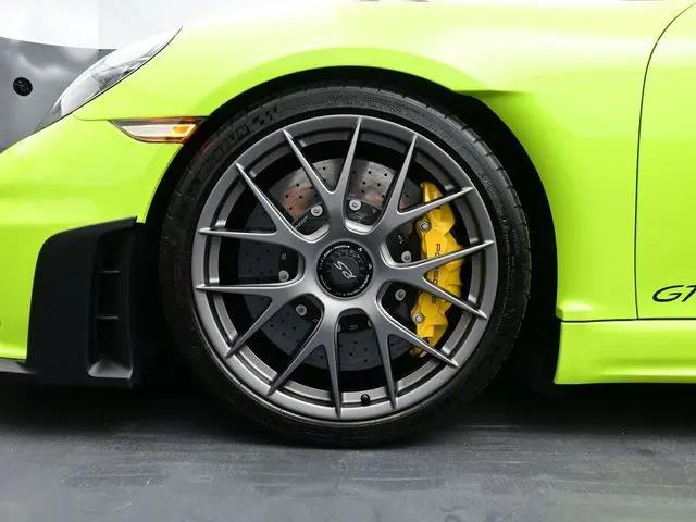 2023 Porsche 718 Cayman GT4 RS