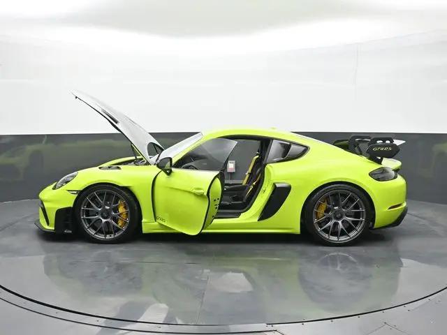 2023 Porsche 718 Cayman GT4 RS
