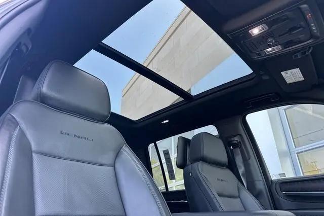 2024 GMC Yukon XL 4WD Denali