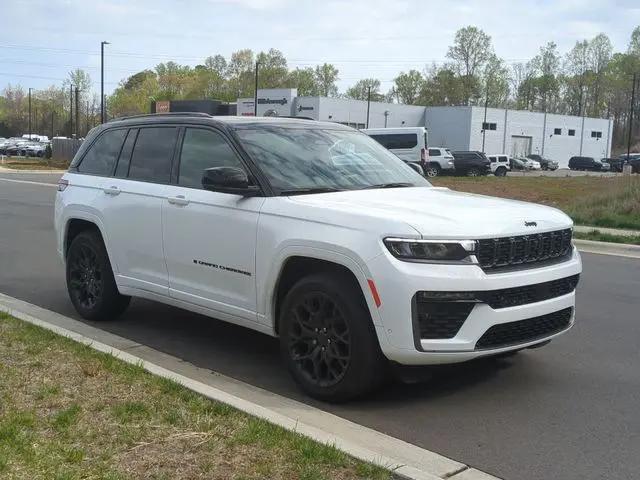 2026 Jeep Grand Cherokee Summit 4x4