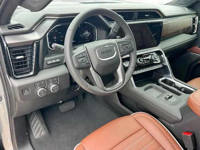 2026 GMC Sierra 2500HD Crew Cab, Standard Bed, Denali Ultimate, 4WD