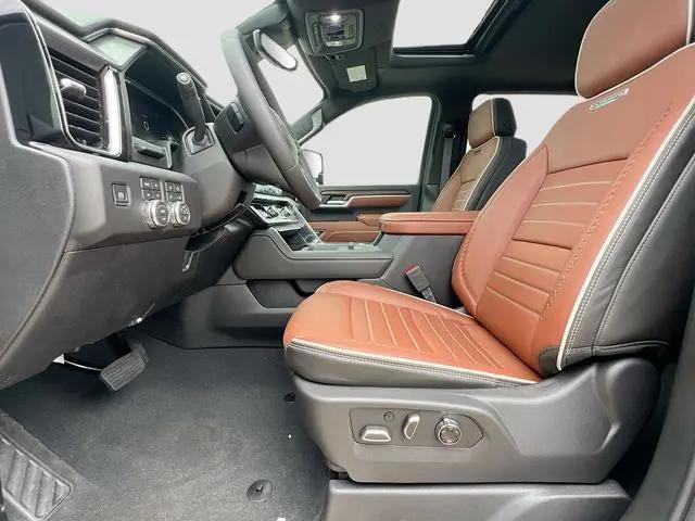 2026 GMC Sierra 2500HD Crew Cab, Standard Bed, Denali Ultimate, 4WD