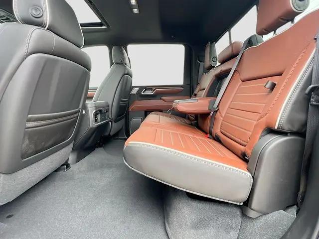 2026 GMC Sierra 2500HD Crew Cab, Standard Bed, Denali Ultimate, 4WD
