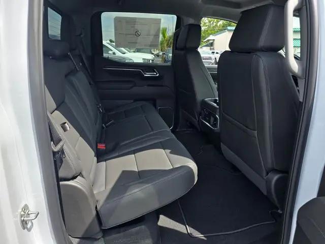 2026 GMC Sierra 1500 Crew Cab, Short Bed, SLT, 4WD