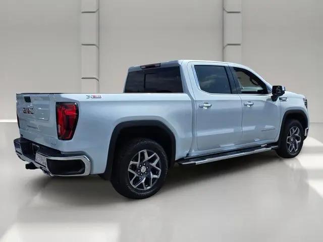 2026 GMC Sierra 1500 Crew Cab, Short Bed, SLT, 4WD