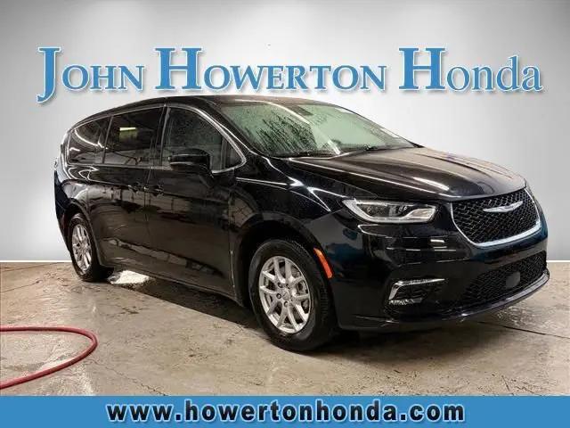 2025 Chrysler Pacifica Select for sale in Beckley, WV