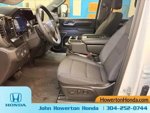 2025 Chevrolet Silverado 3500HD 4WD Crew Cab Standard Bed LT