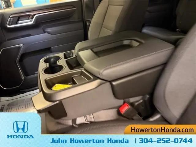 2025 Chevrolet Silverado 3500HD 4WD Crew Cab Standard Bed LT