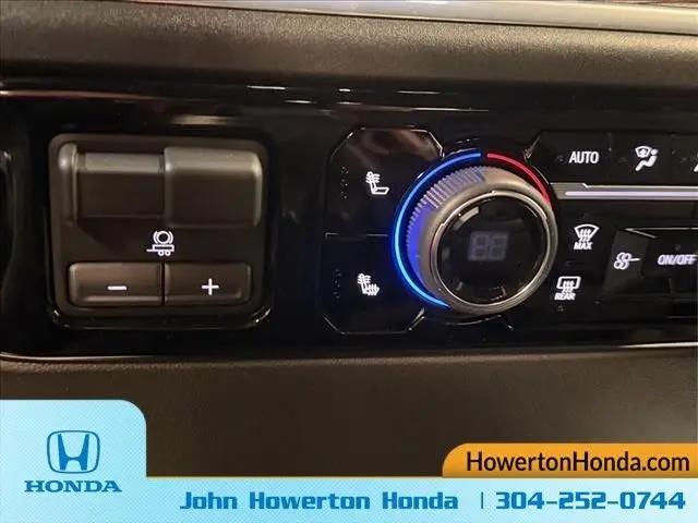 2025 Chevrolet Silverado 3500HD 4WD Crew Cab Standard Bed LT