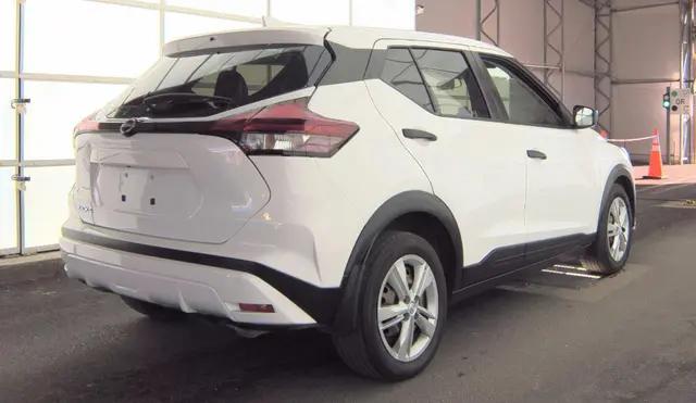 2023 Nissan Kicks S Xtronic CVT