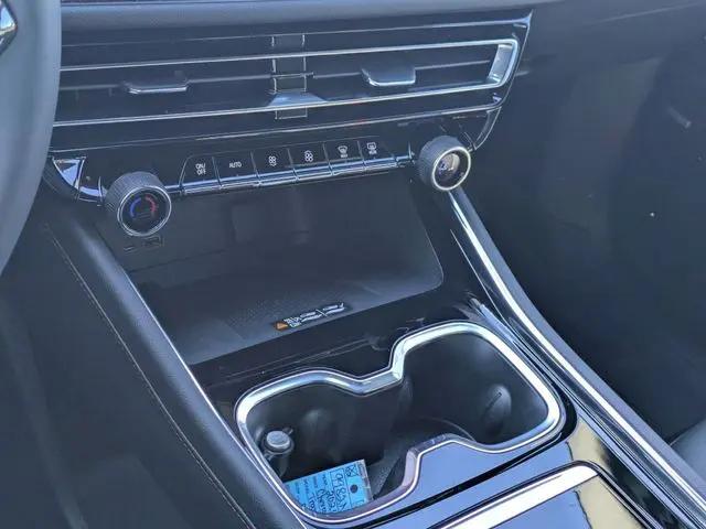 2026 Chevrolet Traverse FWD RS