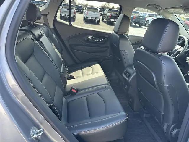 2023 GMC Terrain AWD AT4
