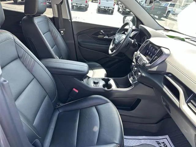 2023 GMC Terrain AWD AT4