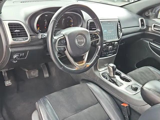 2022 Jeep Grand Cherokee Laredo X 4x4