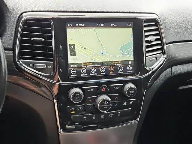 2022 Jeep Grand Cherokee Laredo X 4x4