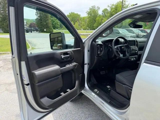 2023 Chevrolet Silverado 2500HD 4WD Crew Cab Standard Bed Custom