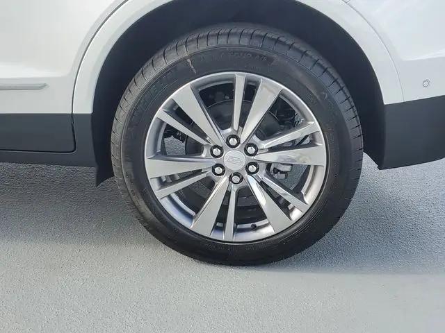 2026 Cadillac XT5 Premium Luxury FWD