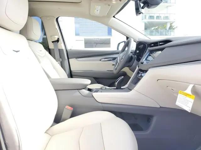 2026 Cadillac XT5 Premium Luxury FWD