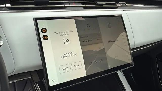 2025 Land Rover Range Rover Sport P360 SE