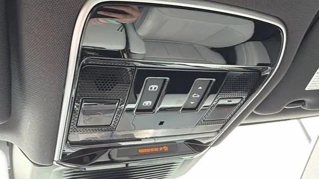 2025 Land Rover Range Rover Sport P360 SE