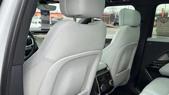 2025 Land Rover Range Rover Sport P360 SE