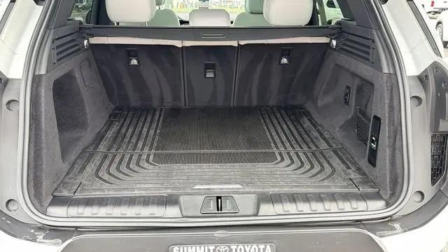 2025 Land Rover Range Rover Sport P360 SE