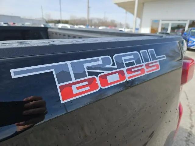 2025 Chevrolet Silverado 1500 4WD Crew Cab Short Bed LT Trail Boss