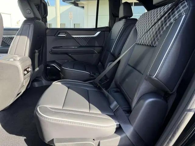 2026 GMC Acadia Denali FWD