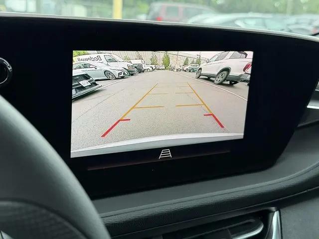 2026 Buick NV Preferred FWD